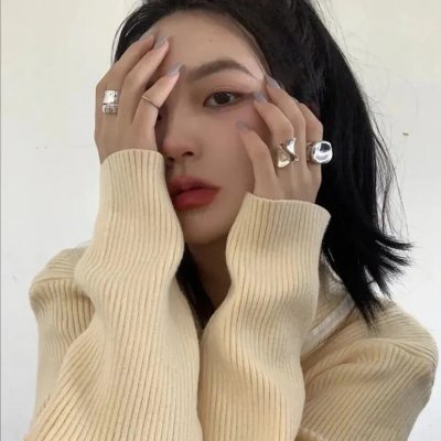 少女卡米拉 封面